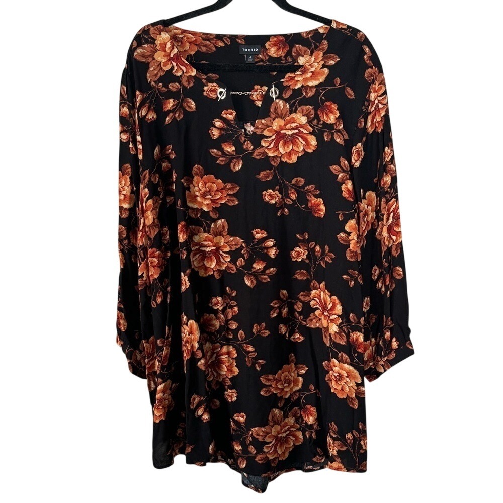 Torrid Womens Crepe Chain Detail Blouse 4X  Dark Floral Office Casual Fairy Grun